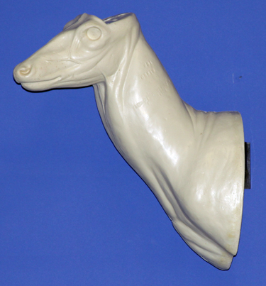C061 Upright Buck shoulder