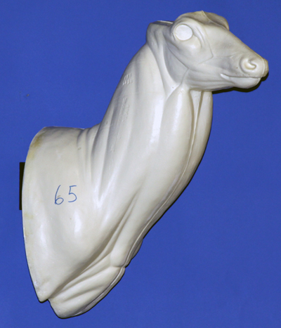 C065 Upright Buck Shoulder