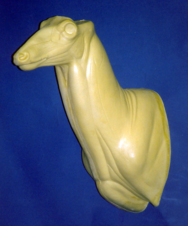 MD017 Upright Buck Shoulder